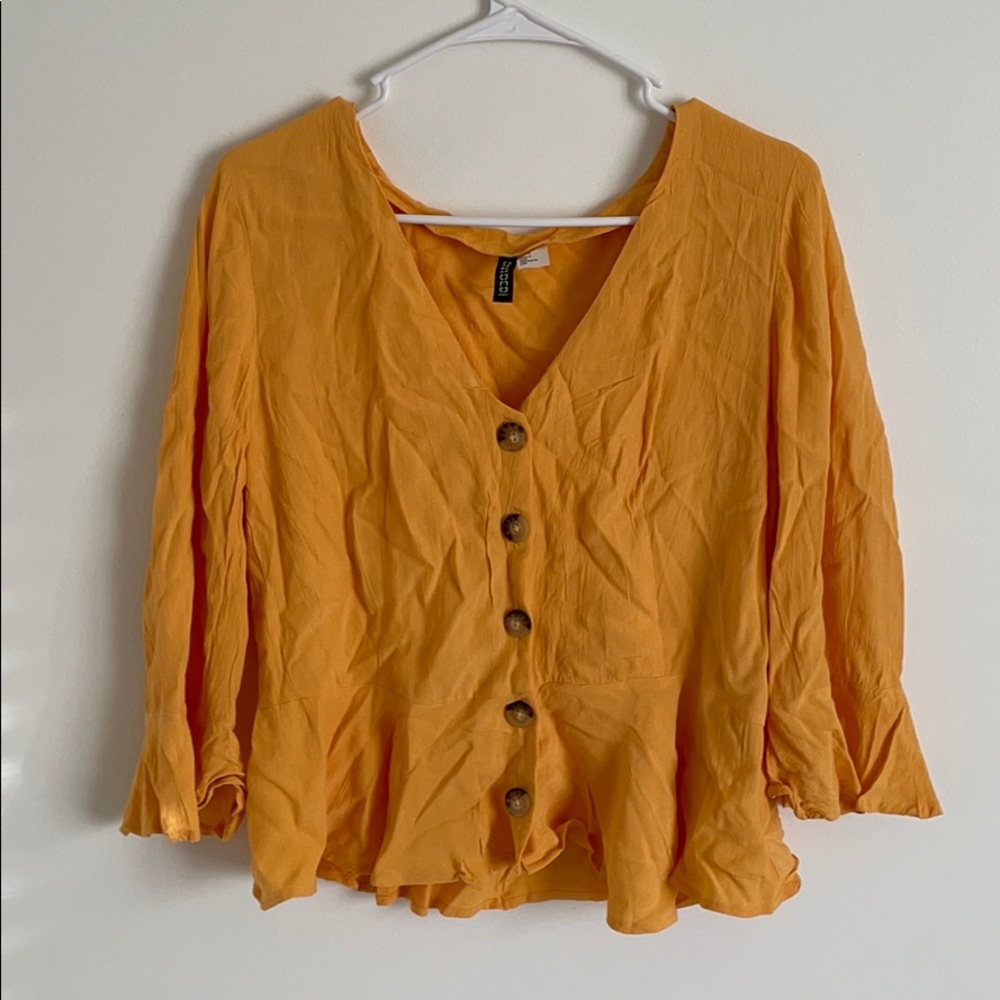 H&M Divided Mustard Yellow Buttoned Cropped Top 12